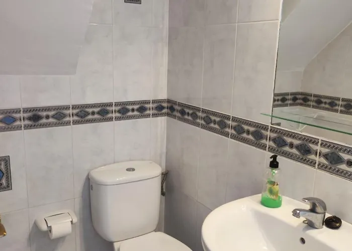 Hacienda 19 Menyber * Нерха